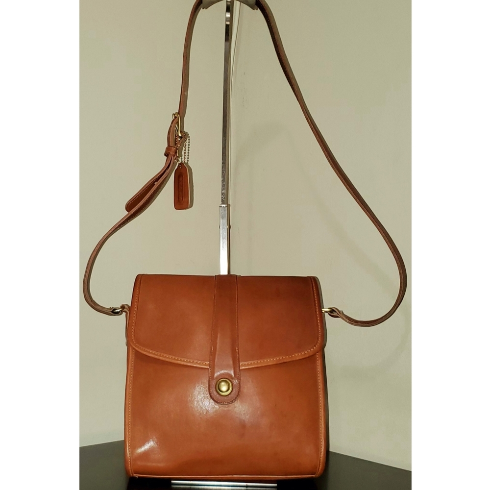 Coach VTG British Tan Leather #5731 RARE Crossbody - Picture 2 of 13